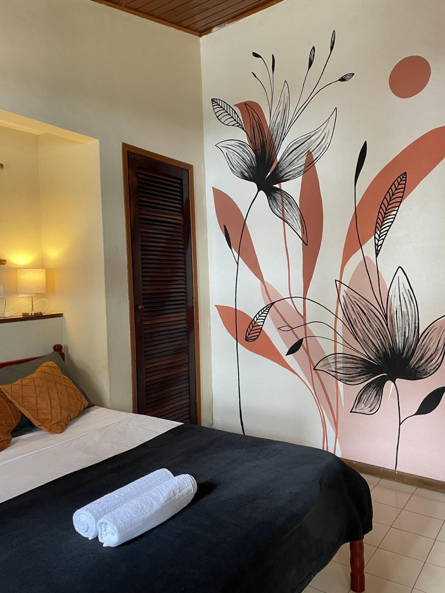 אובטובה Ka'A Guest House חדר תמונה